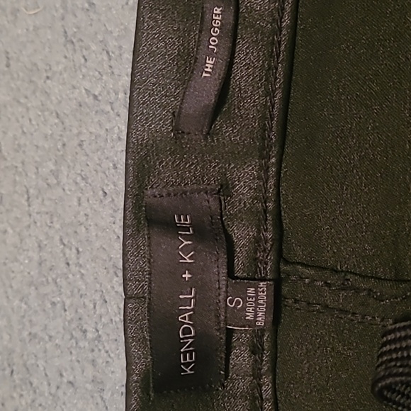 Kendall and Kylie "the jogger" pants - Picture 6 of 9